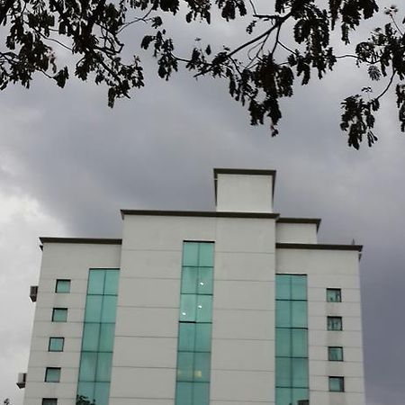 Hotel Planet Mount Chennai Eksteriør bilde